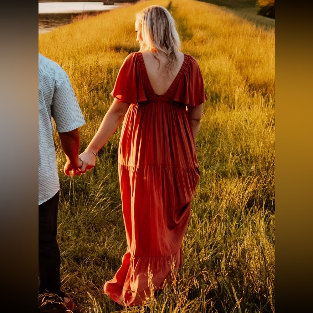 Dress - Picture 4 of 4